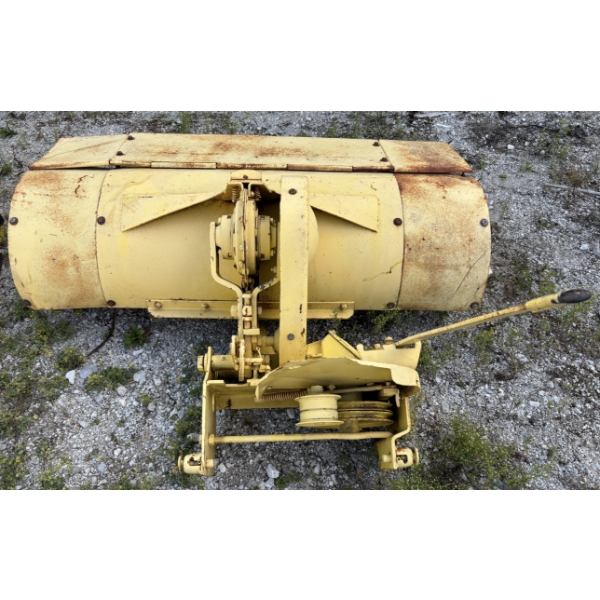JOHN DEERE TILLER - REAR MOUNT - 44 INCH