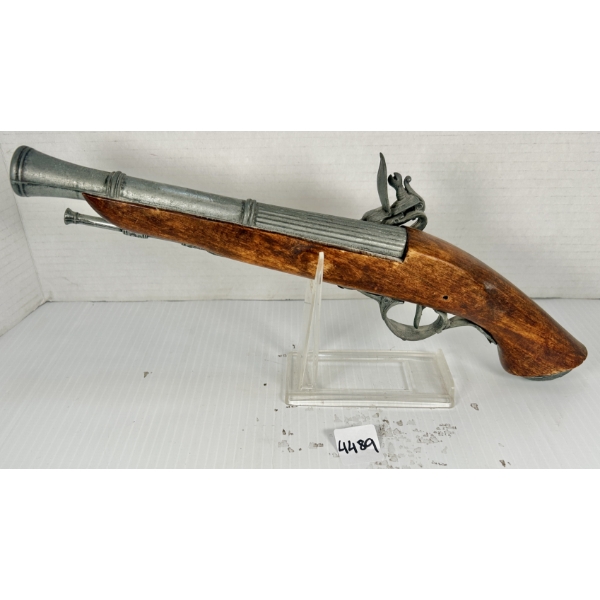 UNKNOWN FLINTLOCK PISTOL REPLICA - NO PAL REQD