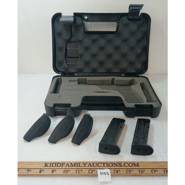 LOT OF 6 - S&W M&P 2.0 9MM MAGS, GRIPS & CASE - PAL REQ.