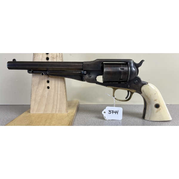 REMINGTON MODEL 1858 ARMY IN .44 BP - ANTIQUE CLASS