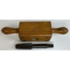 Image 4 : ENGLISH VICTORIAN STEEL / BOXWOOD SCREW BOX & TAP