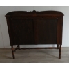 Image 9 : H. KRUG FURNITURE CO. TIGER OAK BUFFET W/ GLASS TOP