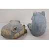 Image 4 : LOT OF 2 - CEMENT PIG & FROG GARDEN STATUES