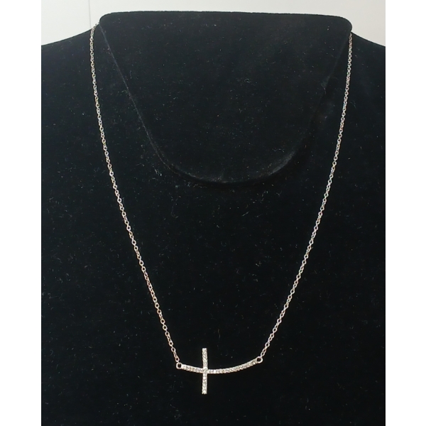 WHITE CUBIC ZIRCONIA & SILVER CROSS NECKLACE