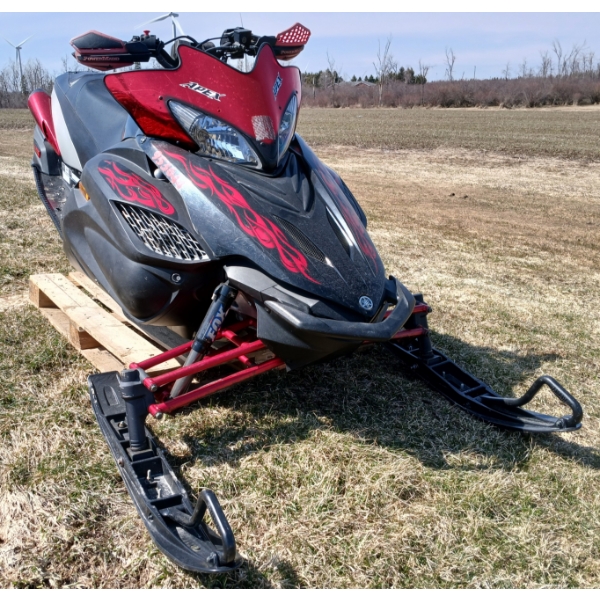 2006 YAMAHA APEX RTX SNOWMOBILE