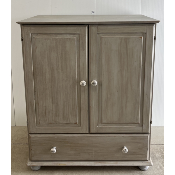 CABINET W/ NAUTICAL HARDWARE