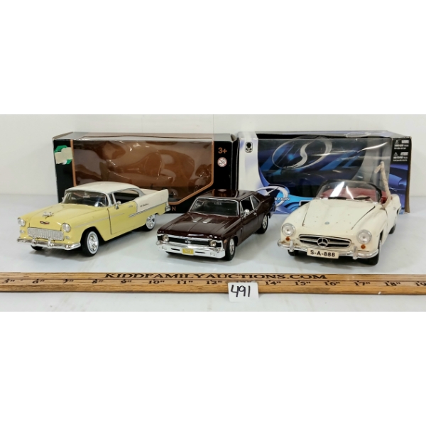 LOT OF 3 - MOTOR MAX, MAISTO & SIGNATURE DIECAST MODELS - 1955 BEL AIR, 1970 NOVA & 1955 MERCEDES