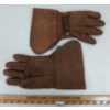 Image 3 : LOT OF 2 - PAIRS OF LEATHER GLOVES - INCL THINSULATE & HIDES IN HAND