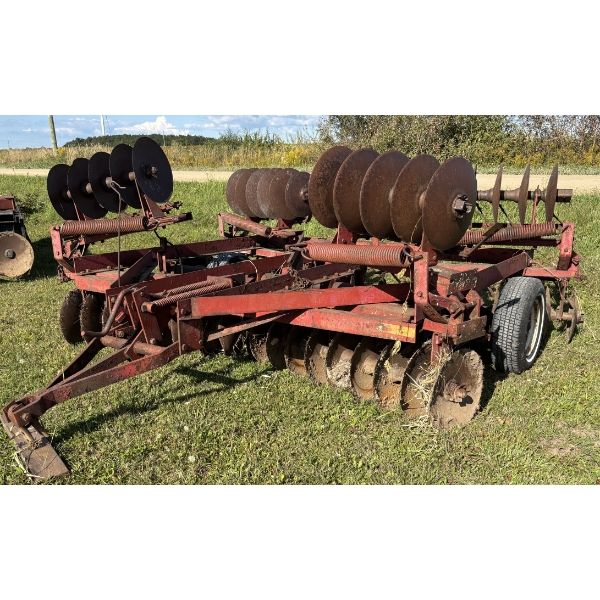 INTERNATIONAL DISC - MODEL 470 - 16 FOOT