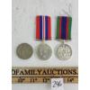Image 1 : LOT OF 3 - 1939-1945 WAR, DEFENCE & CDN VOLUNTEER SERVICE MEDALS