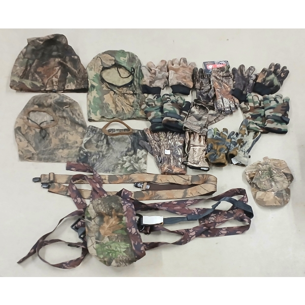 JOB LOT - CAMO ACCESSORIES - HATS, FACE COVERS, GLOVES, HARNESS, ETC