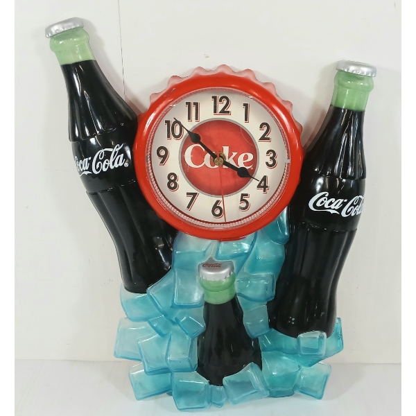 COCA-COLA BATTERY OP WALL MOUNT PLASTIC CLOCK