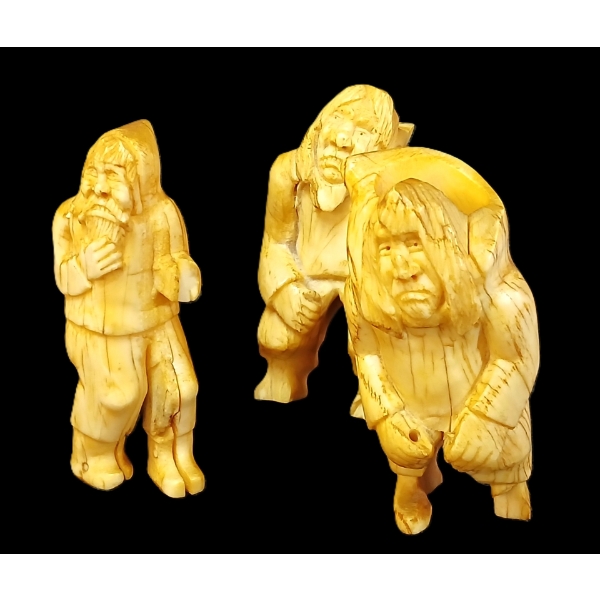 LOT OF 3 - INUIT MEN FIGURES - SIGNED - BONE 
