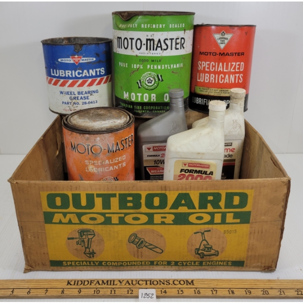 LOT OF 8 - MOTO-MASTER OUTBOARD MOTOR OIL BOX, 1GAL, 5LBS OIL CANS & BOTTLES