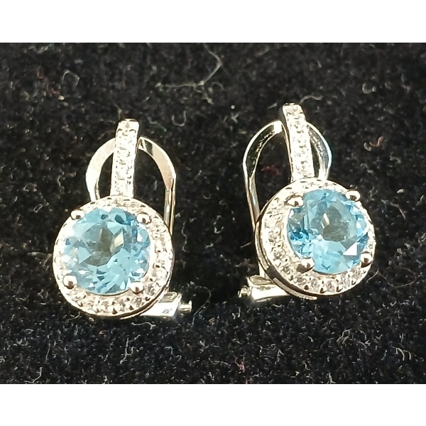 PAIR OF STERLING SILVER NATURAL SWISS BLUE TOPAZ LEVERBACK EARRINGS