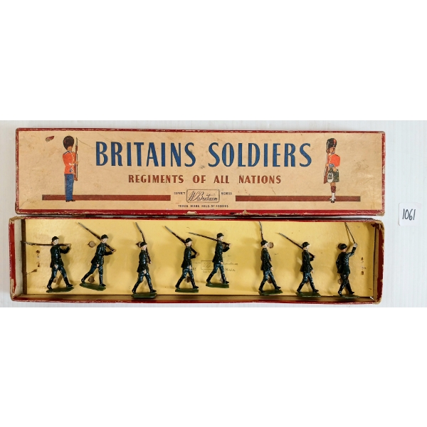 BRITAINS SOLDIERS LEAD FIGURES - NO. 432 GERMAN INFANTRY