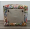 Image 7 : CHINTZ FLORAL OTTOMAN
