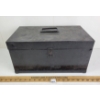 Image 1 : METAL TACKLE BOX