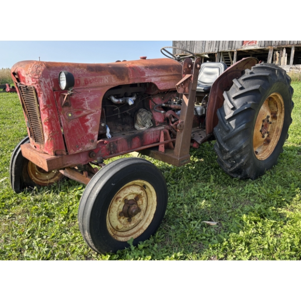 DAVID BROWN TRACTOR MODEL 950 W/ PARTIAL LOADER FRAME - DIESEL