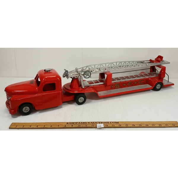STRUCTO TOYS PRESSED STEEL AERIAL LADDER FIRE TRUCK