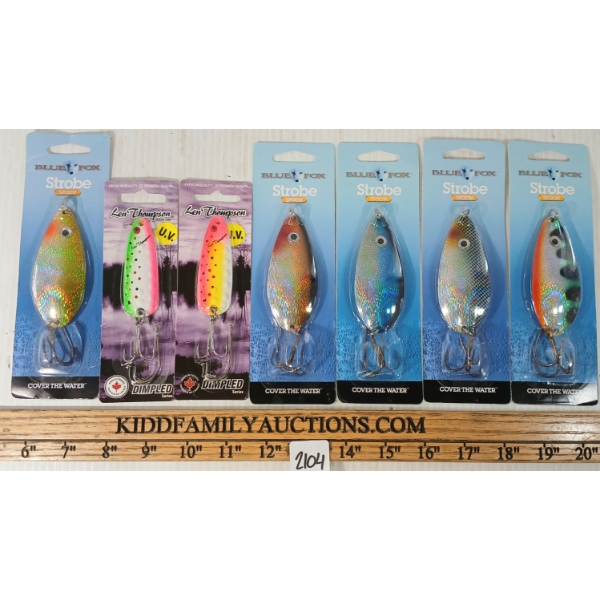 LOT OF 7 - LEN THOMPSON UV DIMPLED LURES & BLUE FOX STROBE SPOON LURES