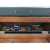 Image 3 : VINTAGE TOOLBOX W/ CONTENTS - SCREWDRIVERS, PLIERS, TIN SNIPS, ETC