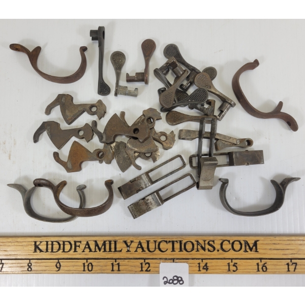 QTY OF MISC COOEY MODEL 840 PARTS - INCL TRIGGER GUARDS, ETC