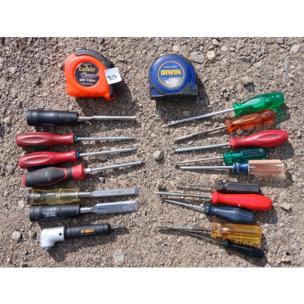 JOB LOT - MISC HAND TOOLS - INCL MEASURING TAPE & CHISELS, ETC