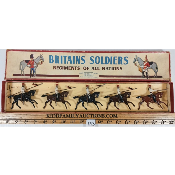 BRITAINS SOLDIERS LEAD FIGURES - NO. 115 EGYPTIAN CAVALRY
