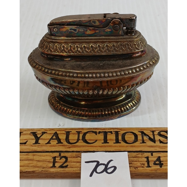 RONSON QUEEN ANNE TABLE LIGHTER