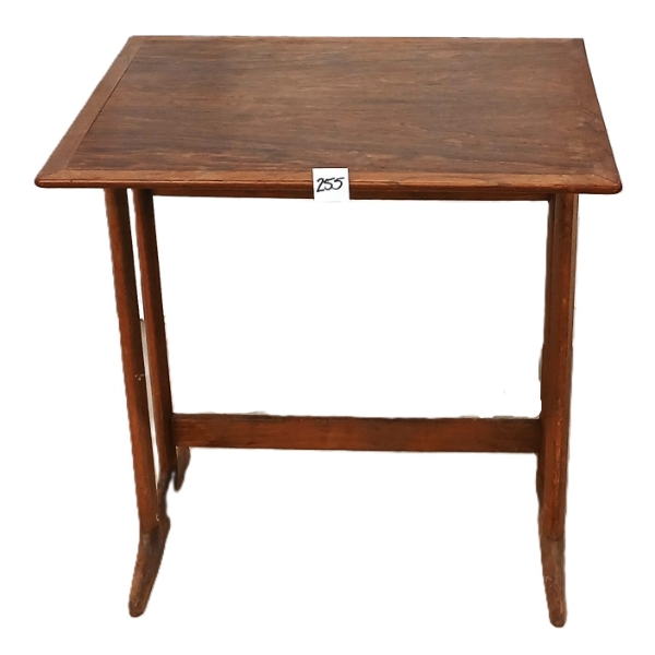 PINE NESTING TABLE