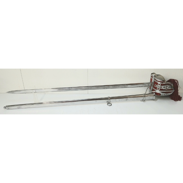 QUEEN'S OWN CAMERON HIGHLANDERS SCOTTISH INFANTRY OFFICER'S BROADSWORD W/ SCABBARD