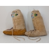 Image 4 : PAIR OF FLORAL BEADED MUKLUKS