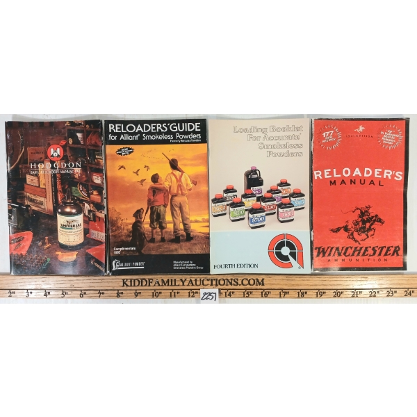 LOT OF 4 - VINTAGE RELOADING BOOKLETS - INCL HODGON & WINCHESTER