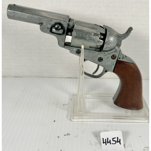 DENIX 1849 WELLS FARGO REVOLVER REPLICA - NO PAL REQD
