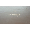 Image 4 : HARD SHOTGUN CASE W/ KEY