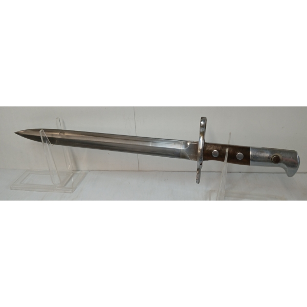 SWISS K31 BAYONET W/ SCABBARD & FROG