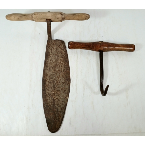 LOT OF 2 - HAY HOOK & HAY KNIFE