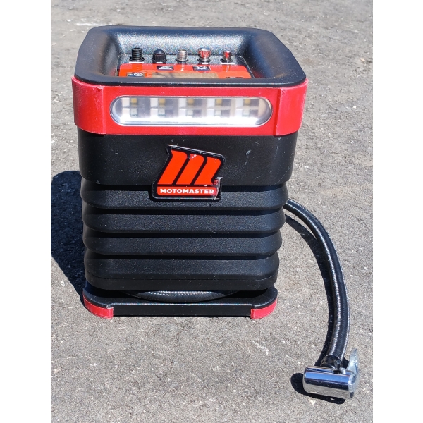 MOTOMASTER DIGITAL TIRE INFLATOR