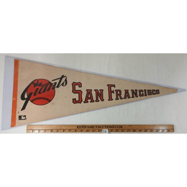 MLB SAN FRANCISCO GIANTS PENNANT - C. 1970'S