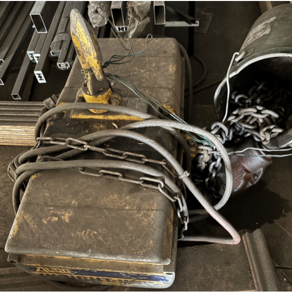 ACOO HOIST - 2 T - ELEC - UNTESTED