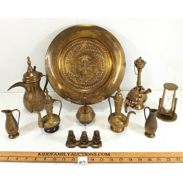 JOB LOT - BRASS PCS - INCL COFFEE POT, DECORATIVE PLATE & HOUR GLASS, ETC