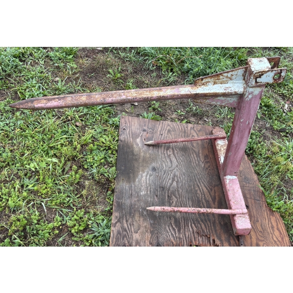 BALE SPEAR - 3 PTH