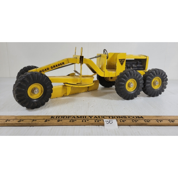 NY-LINT PRESSED STEEL ROAD GRADER