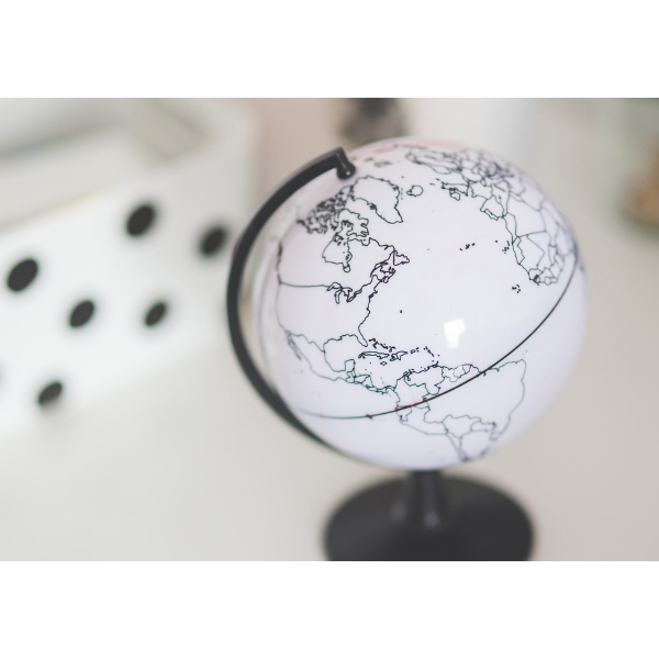 OUT-OF-COUNTRY BIDDERS - THIS ONE'S FOR YOU!