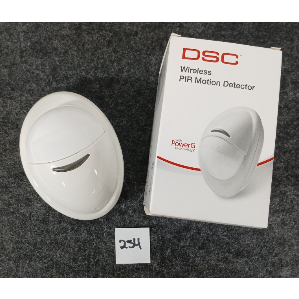 QTY OF DSC WIRELESS PIR MOTION DETECTORS - AS NEW