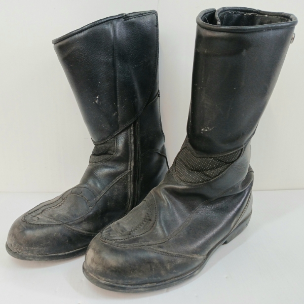 PAIR OF BMW GORE-TEX MOTORRAD BOOTS