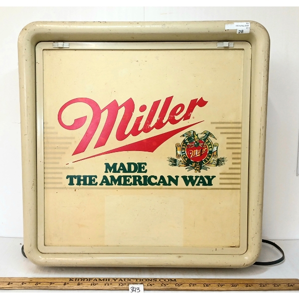 MILLER "MADE THE AMERICAN WAY" LIGHT UP SIGN