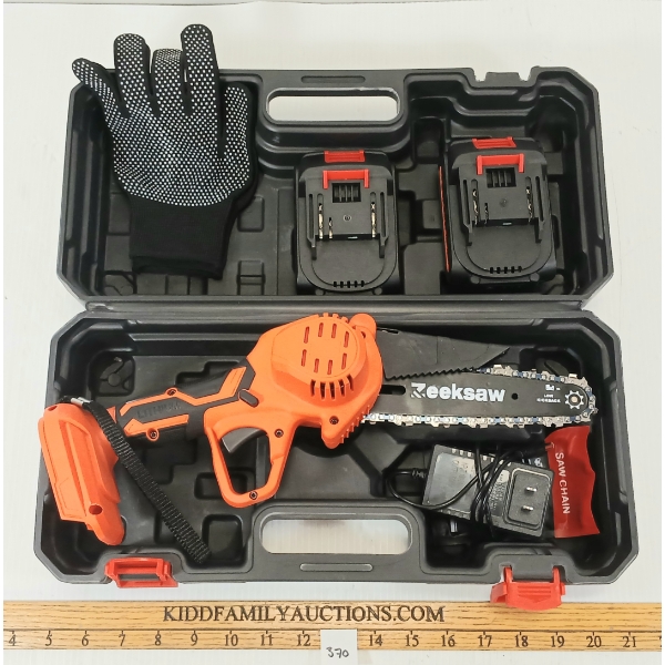 ZEEKSAW W/ BATTERY & CHARGER