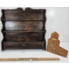 Image 1 : LOT OF 2 - WALL MOUNTED SPICE RACK & POOL FLOUR MANTLE CLOCK
